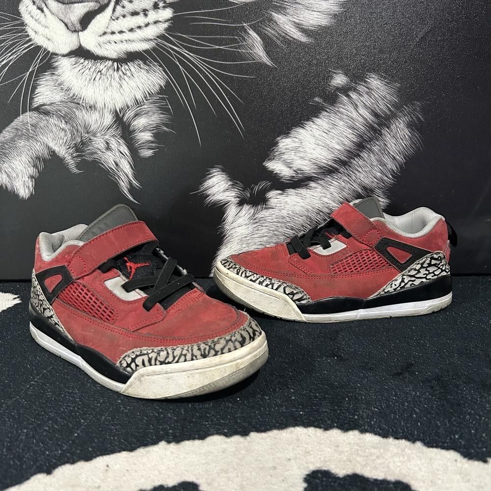 Air Jordan Spizike Low FQ3951-600 Athletic Sneaker Shoes Boys 2.5 Red Leather